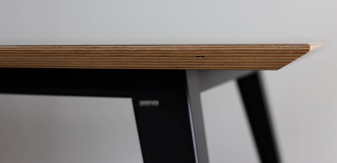Büromöbel-Bilder Tische Sitz-Stehtische High-One Farben