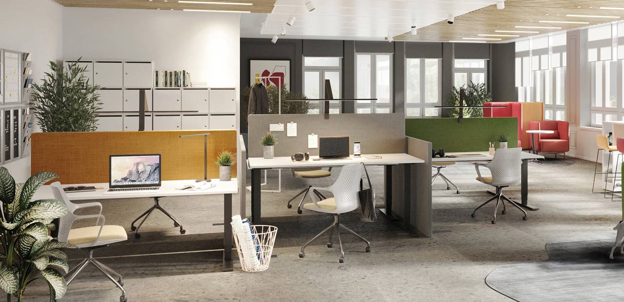 Joma Büromöbel Sitz-Stehtische in Co-Working Space